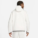 Conjunto Nike Sportswear Tech Fleece Branco